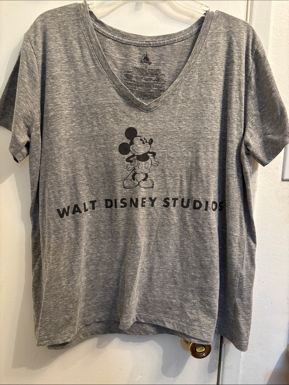 Women’s XL Gray Mickey Graphic V-Neck Tee Walt Disney Studios